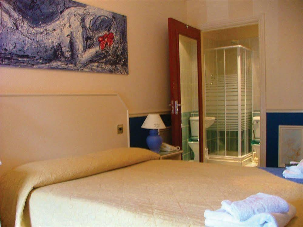 The Old Quarter Townhouse Hotell Limerick Junction Eksteriør bilde