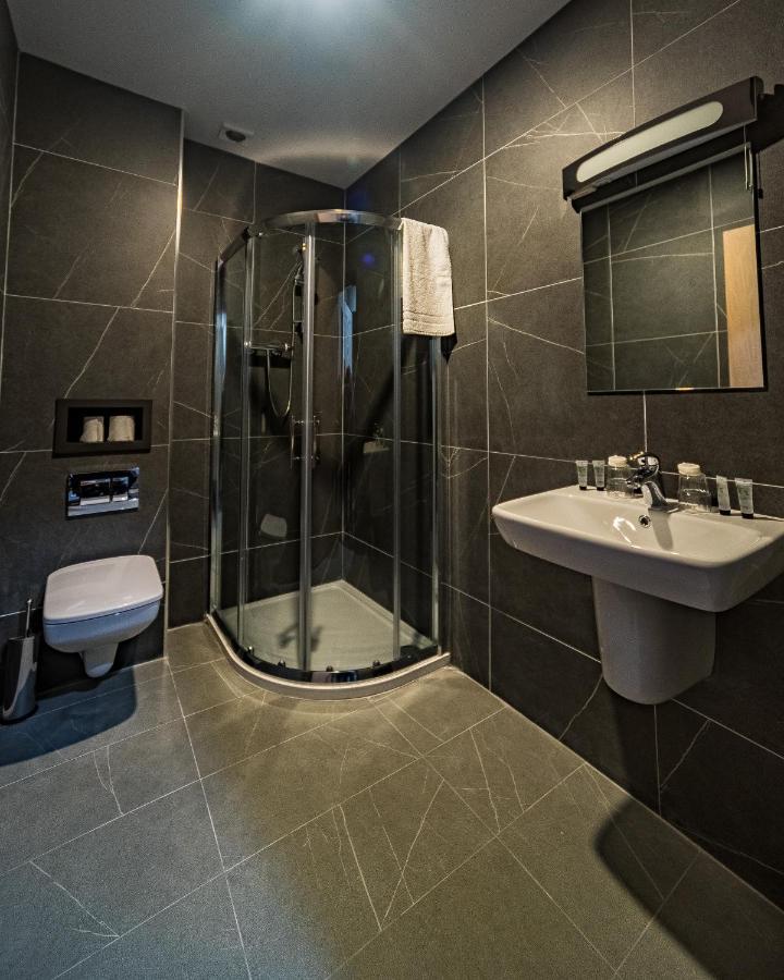 The Old Quarter Townhouse Hotell Limerick Junction Eksteriør bilde